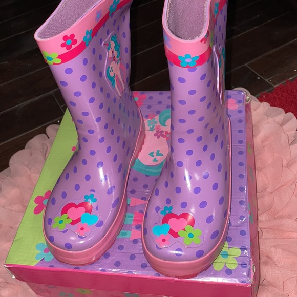 Unicorn Girls Rain Boots - Picture 2 of 7